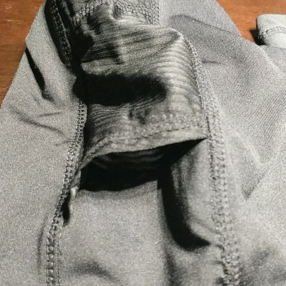 NWT Ardene yoga capris - Picture 5 of 7